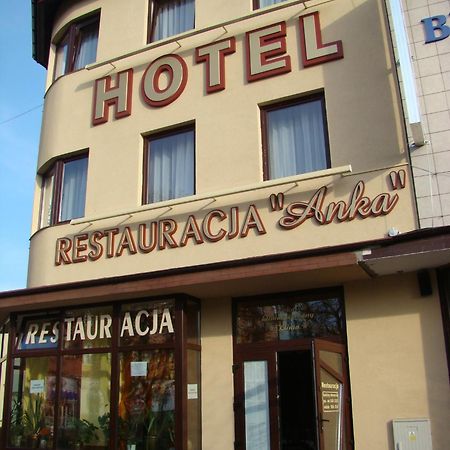 Hotel Anka ซูบีเซ ภายนอก รูปภาพ
